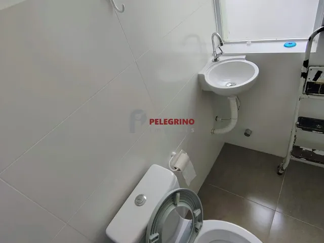 Imagem 14: Pelegrino Imóveis vende apartamento no Bairro São Geraldo em Porto Alegre