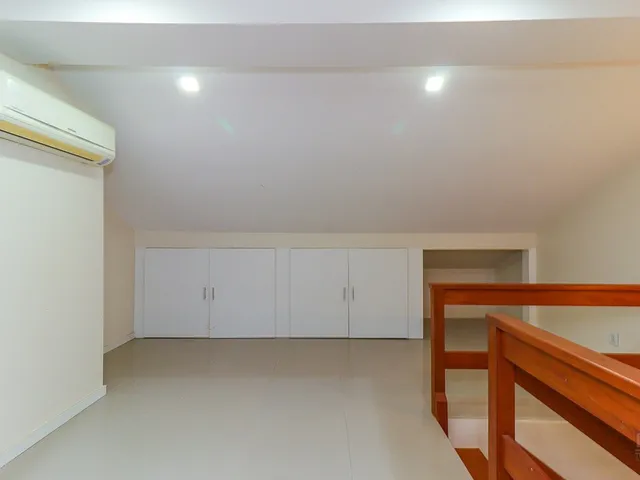 Imagem 14: CASA RESIDENCIAL em Porto Alegre - RS, Cavalhada