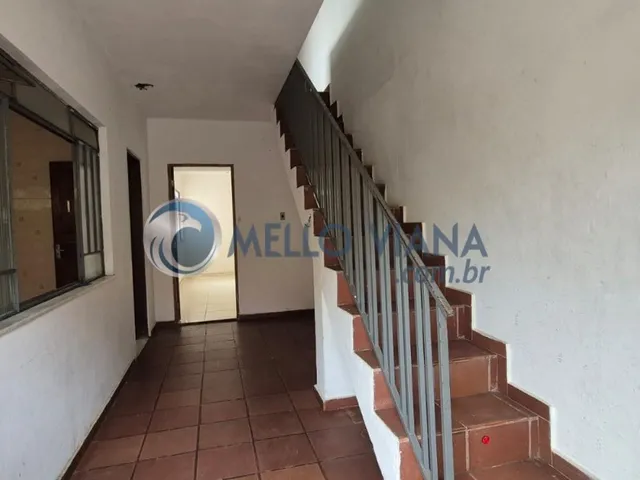 Imagem 2: Excelente casa com 140m², próximo a comércio variado, sala, varanda, 04 quartos