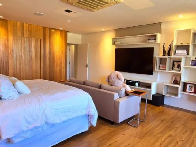 Imagem 7: Casa em condomínio com 8 dormitórios