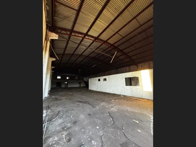 Imagem 2: Barracão/Galpão/Armazém para locação em Londrina