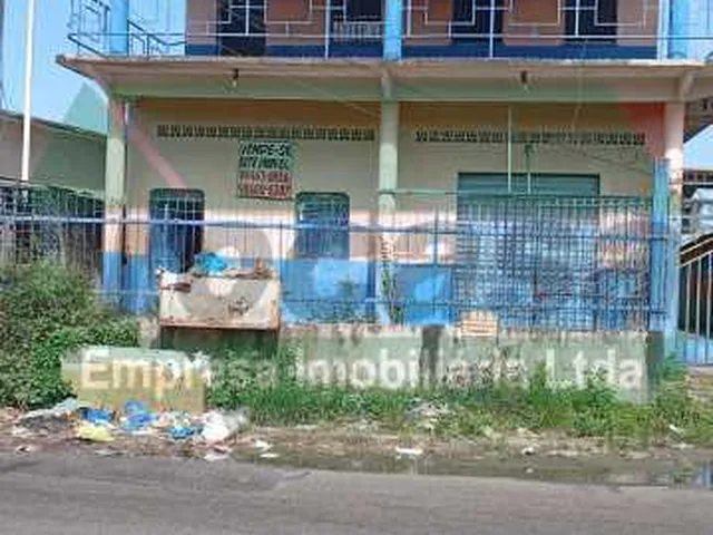 Imagem: A casa possui 1 Dormitório, 1 Banheiro, 10 Vagas na