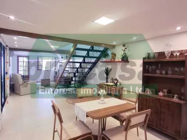 Imagem 16: Casa de rua : / Residencial / Praça 14 de Janeiro