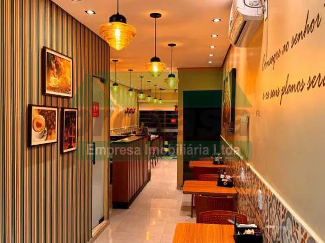 Imagem 4: Casa de rua : / Residencial / Praça 14 de Janeiro