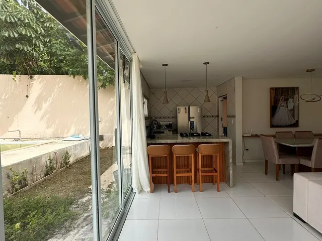 Imagem 14: Casa em Abrantes solta em rua pública