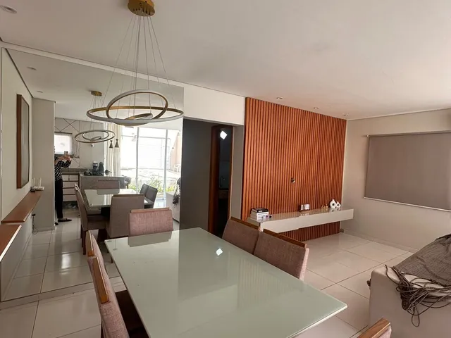 Imagem 8: Casa em Abrantes solta em rua pública