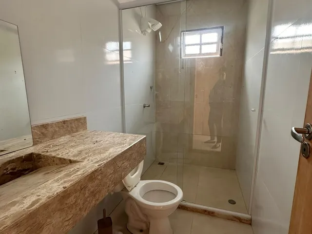 Imagem 15: Casa em Abrantes solta em rua pública