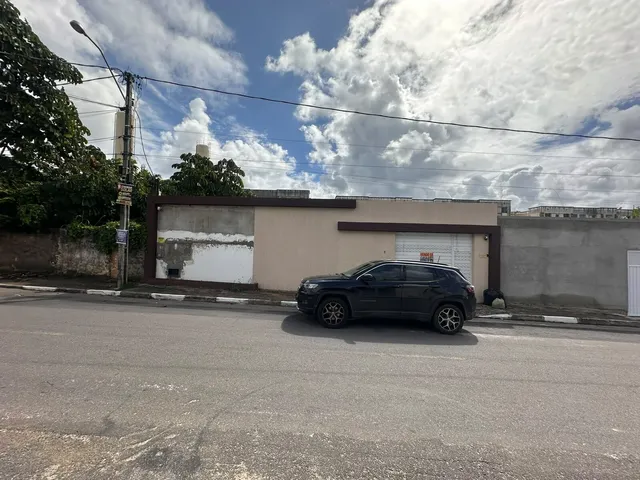 Imagem 10: Casa em Abrantes solta em rua pública