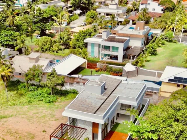 Imagem 2: Casa em Guarajuba - Alto padrão - cond Paraíso - 7 suítes - perto da praia