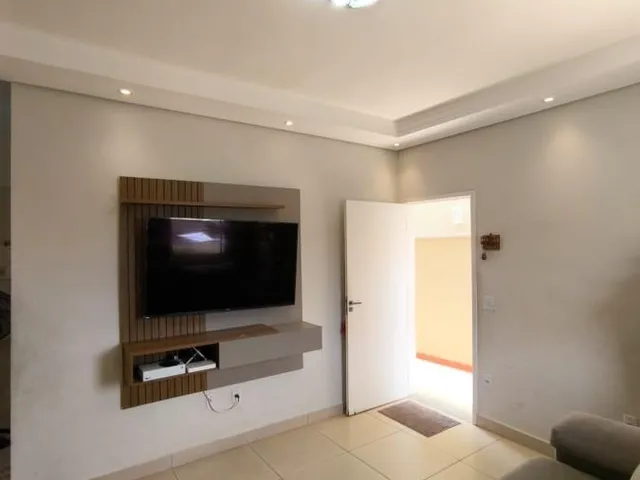 Imagem 2: Casa À Venda em Atibaia, 3 Suítes,Vista para a Pedra Grande