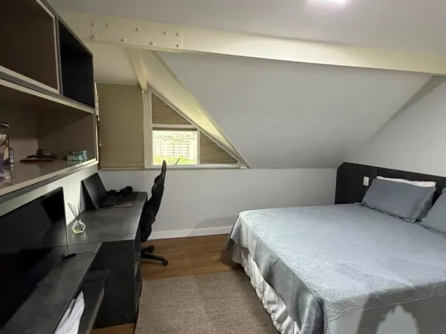 Imagem 2: Cobertura de Luxo em Nogueira, Petrópolis-RJ: 4 Quartos, 3 Suítes, 2 Salas, 4