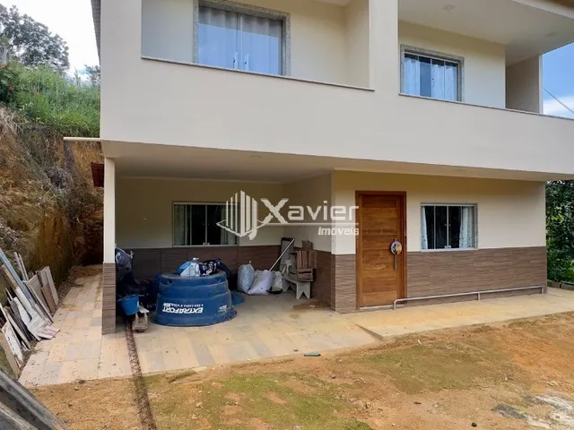 Imagem: Chácara com 2.000 m² à Venda em Pedra