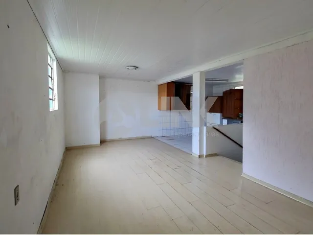 Imagem 5: Casa à venda em Porto Alegre-RS, bairro Glória: 4 quartos, 1 suíte, 2 salas, 3