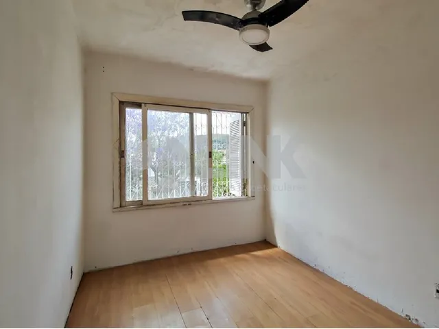 Imagem 8: Casa à venda em Porto Alegre-RS, bairro Glória: 4 quartos, 1 suíte, 2 salas, 3