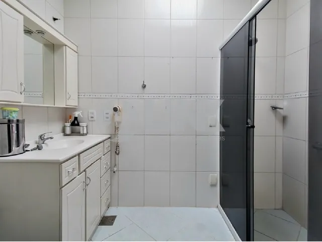 Imagem 12: Casa à venda em Porto Alegre-RS, bairro Glória: 4 quartos, 1 suíte, 2 salas, 3