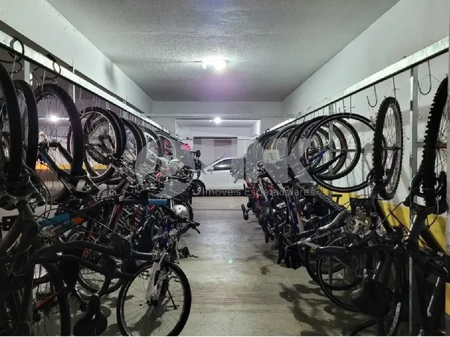 Imagem 13: Espaçoso apartamento de 3 quartos, 1 suíte e 2 salas no bairro Menino Deus em Porto