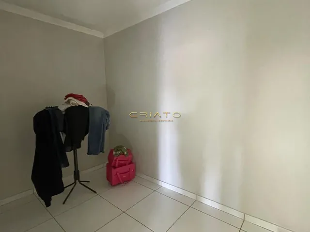 Imagem 2: Sobrado 3 dormitórios à venda Residencial Jardim Itália I e II Etapa Anápolis/GO