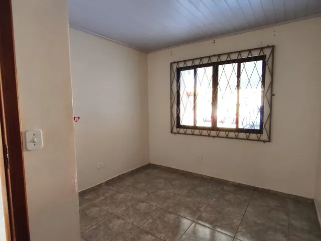 Imagem 7: EXCELENTE CASA PARA LOCAÇÃO COM SUITE + 2 QUARTOS PRÓXIMO DA UOPECCAN