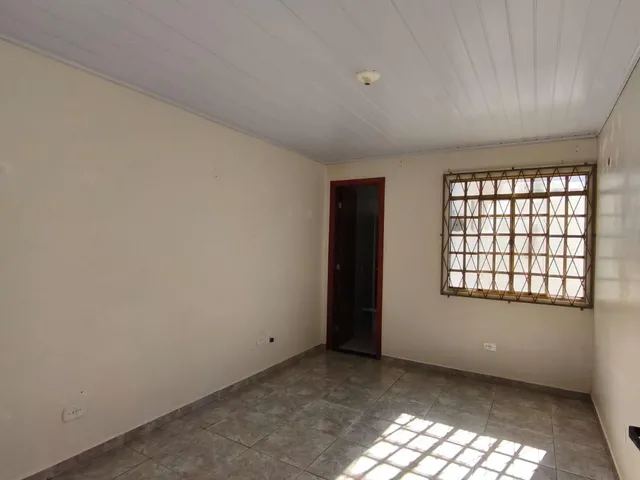 Imagem 9: EXCELENTE CASA PARA LOCAÇÃO COM SUITE + 2 QUARTOS PRÓXIMO DA UOPECCAN