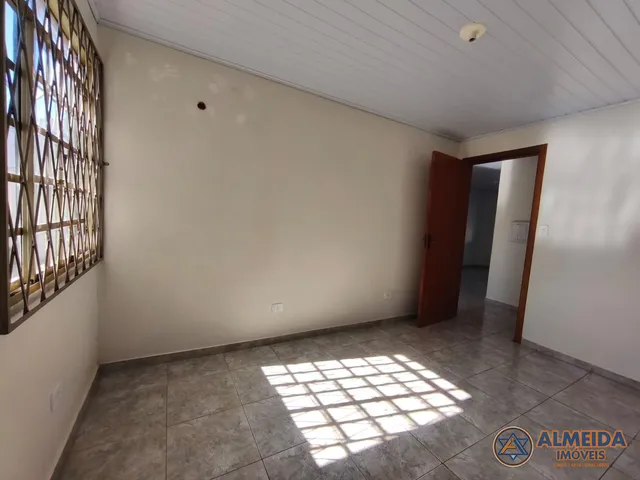 Imagem 11: EXCELENTE CASA PARA LOCAÇÃO COM SUITE + 2 QUARTOS PRÓXIMO DA UOPECCAN
