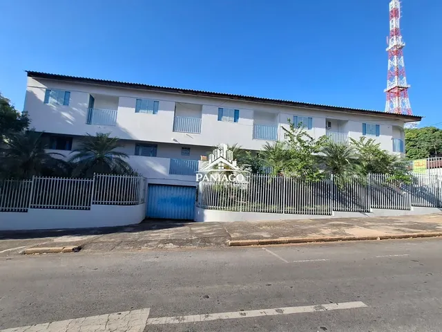 Imagem: A casa possui 2 Dormitórios, 2 Banheiros, 1 Vaga na