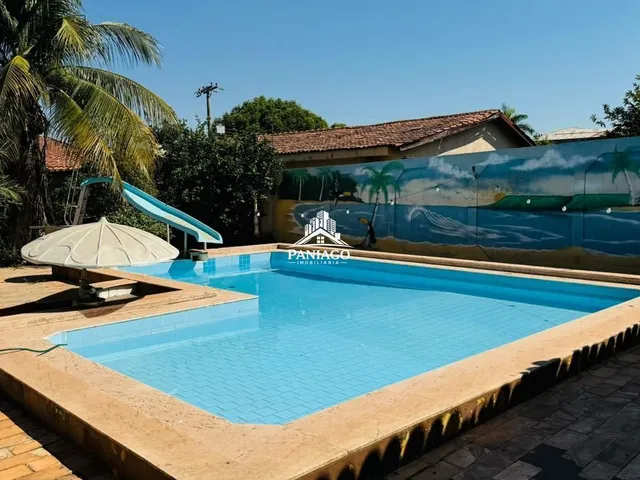 Imagem: Casa com 5 quartos sendo 3 suites e 2 salas