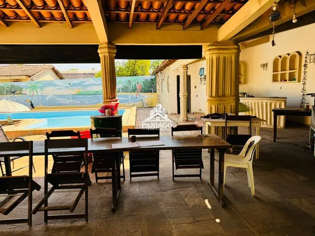 Imagem 15: Casa com 5 quartos sendo 3 suites e 2 salas amplas