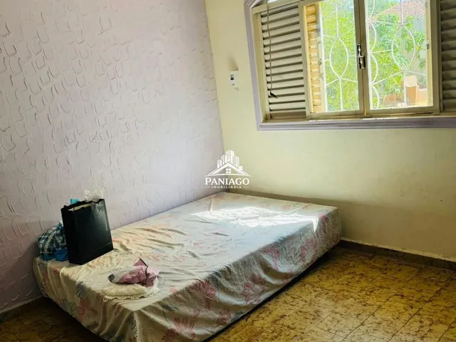 Imagem 8: Casa com 5 quartos sendo 3 suites e 2 salas amplas