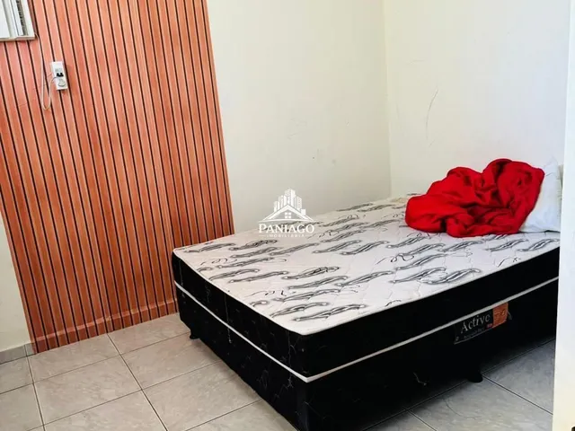Imagem 12: Casa com 5 quartos sendo 3 suites e 2 salas amplas