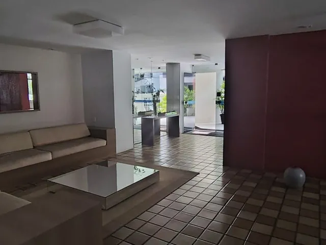 Imagem 14: Apartamento à venda, 3/4 sendo 1 suíte, DCE, 2 vagas de garagem e 50m do mar