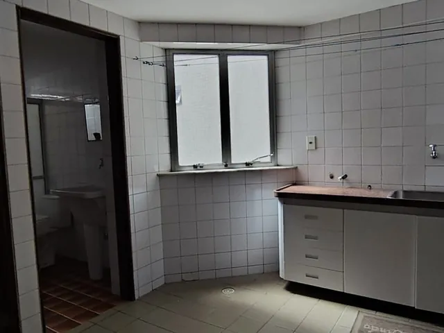 Imagem 16: Apartamento à venda, 3/4 sendo 1 suíte, DCE, 2 vagas de garagem e 50m do mar