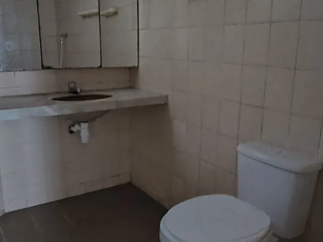 Imagem 6: Apartamento à venda, 3/4 sendo 1 suíte, DCE, 2 vagas de garagem e 50m do mar