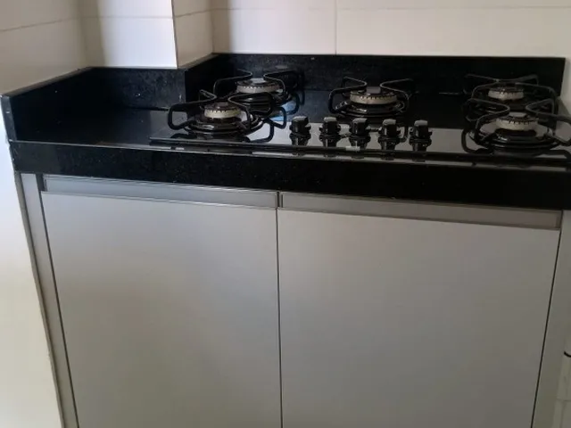 Imagem 2: ALUGO apto triplex mobiliado com 204m²- Pituba,4/4 e 2 suítes, sala ampla, 4 wc