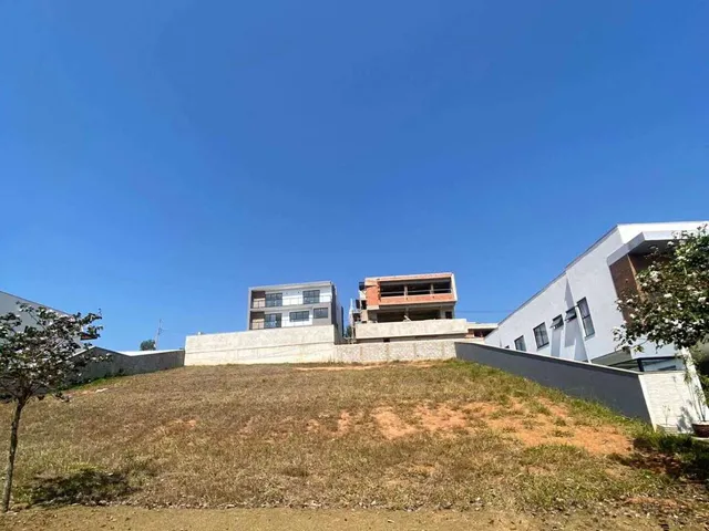 Imagem: Terreno à venda no Alphaville fase 1, em