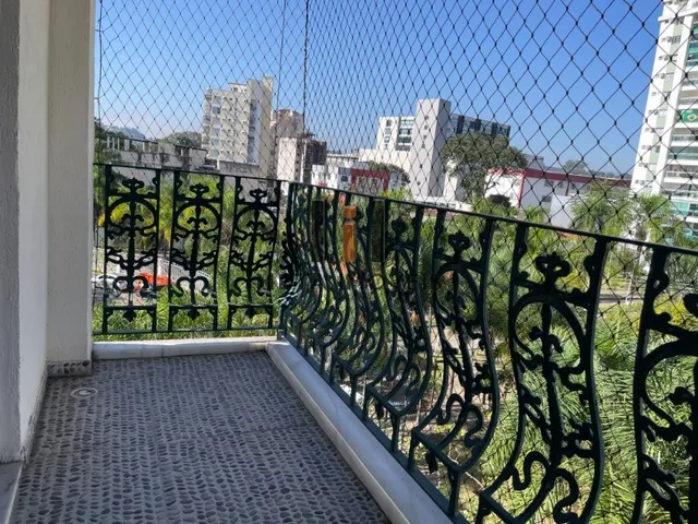 Imagem: O apartamento possui 3 Dormitórios, 1 Suíte, 3 Banheiros,