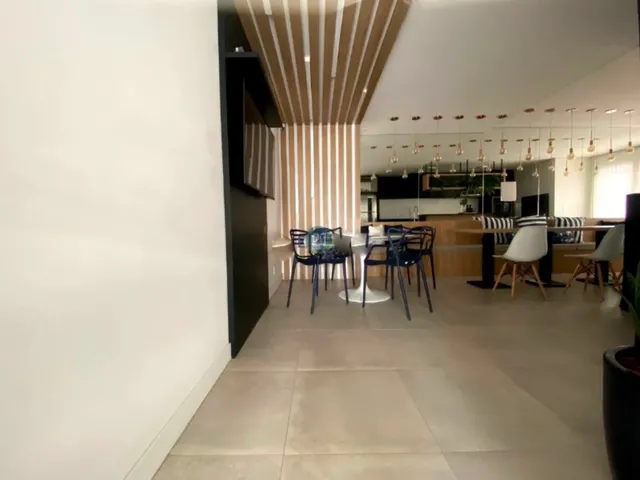 Imagem 2: Alugo apartamento mobiliado c/ 02 dormitórios, sacada com churrasqueira, 01 vaga de