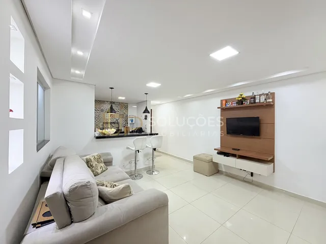 Imagem 4: Apartamento 2 Quartos, Reformado, Cozinha Planejada