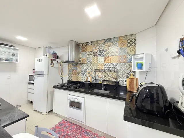 Imagem 6: Apartamento 2 Quartos, Reformado, Cozinha Planejada