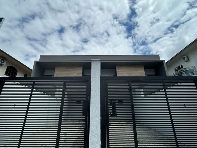 Imagem: Casa à venda no bairro Iririú - Joinville/SC