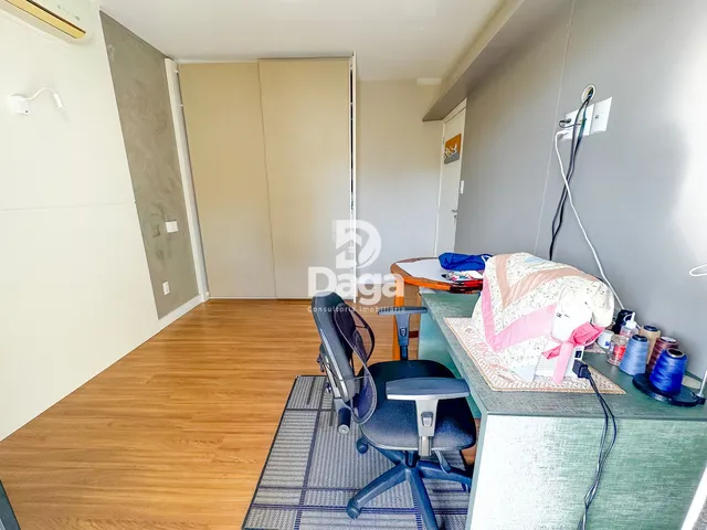 Imagem 3: Apartamento na Trindade - 3 dormitórios, sendo 1 suite + Dependência - Florianópolis/SC