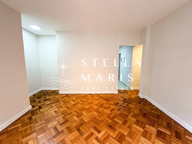 Imagem 2: Leblon, Lindo Apartamento totalmente reformado por Arquiteto à venda com 03 quartos em