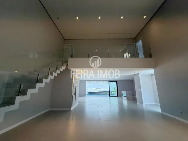 Imagem 8: Casa com 4 dormitórios