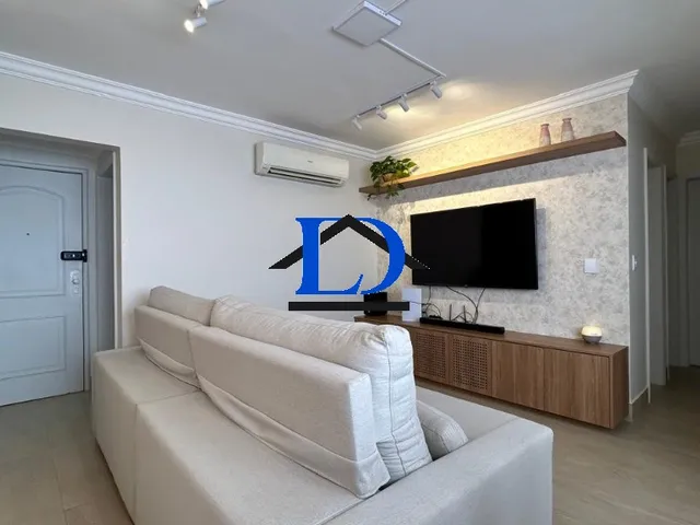 Imagem: O apartamento possui 2 Dormitórios, 1 Suíte, 2 Banheiros,