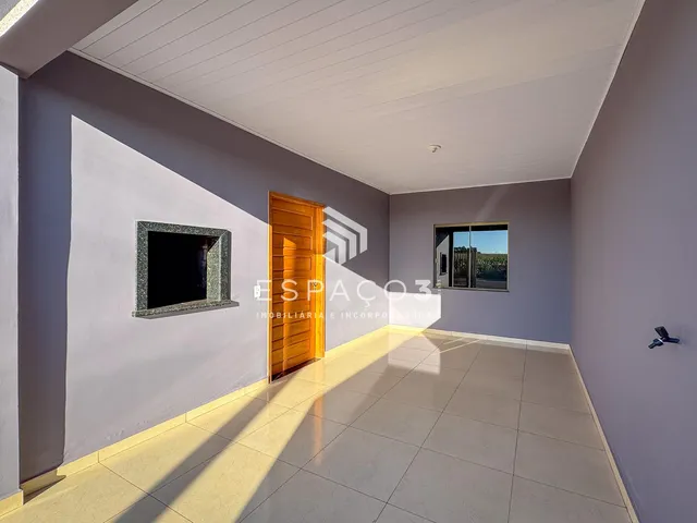 Imagem 3: Casa com 02 dormitórios, vaga de garagem e churrasqueira
