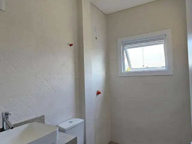 Imagem 13: Casa de luxo à venda em Garopaba-SC, no Centro: 3 suítes, 2 salas, 3.5 banheiros, 2