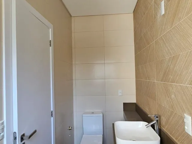 Imagem 10: Casa de luxo à venda em Garopaba-SC, no Centro: 3 suítes, 2 salas, 3.5 banheiros, 2