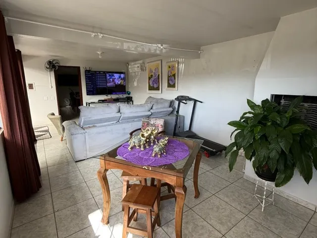 Imagem 2: Maravilhosa Casa à Venda em Garopaba-SC, Campo Duna: 4 Quartos, 3 Salas, 5 Vagas de