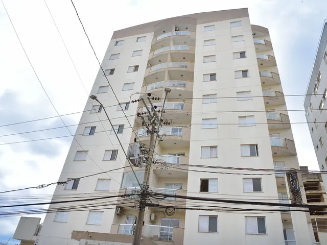 Imagem: O apartamento possui 3 Dormitórios, 1 Suíte, 2 Banheiros,