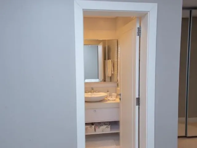 Imagem 6: CASA EM CONDOMÍNIO COM 3 SUITES E PISCINA EM BALNEÁRIO CAMBORIÚ / SC