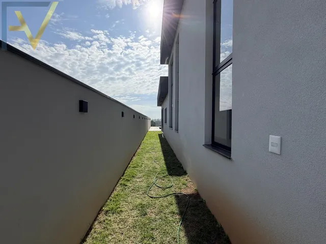 Imagem: Casa Térrea de 195M² e 3 Suítes Á Venda